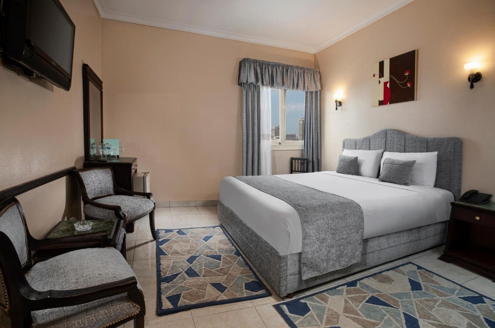 Holidays Express Hotel Main image