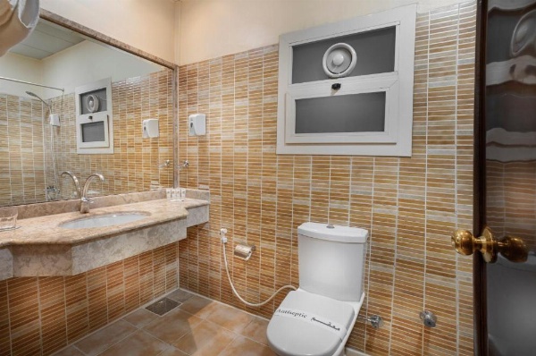 Holidays Express Hotel image 10