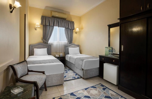 Holidays Express Hotel image 32